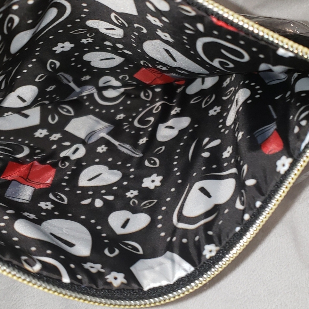 Make up Bag - Picture 3 of 3